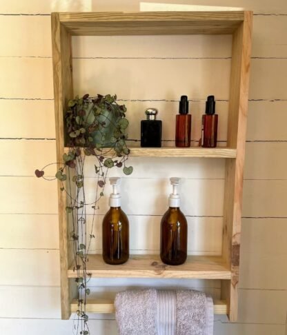 shelf unit with towel rail