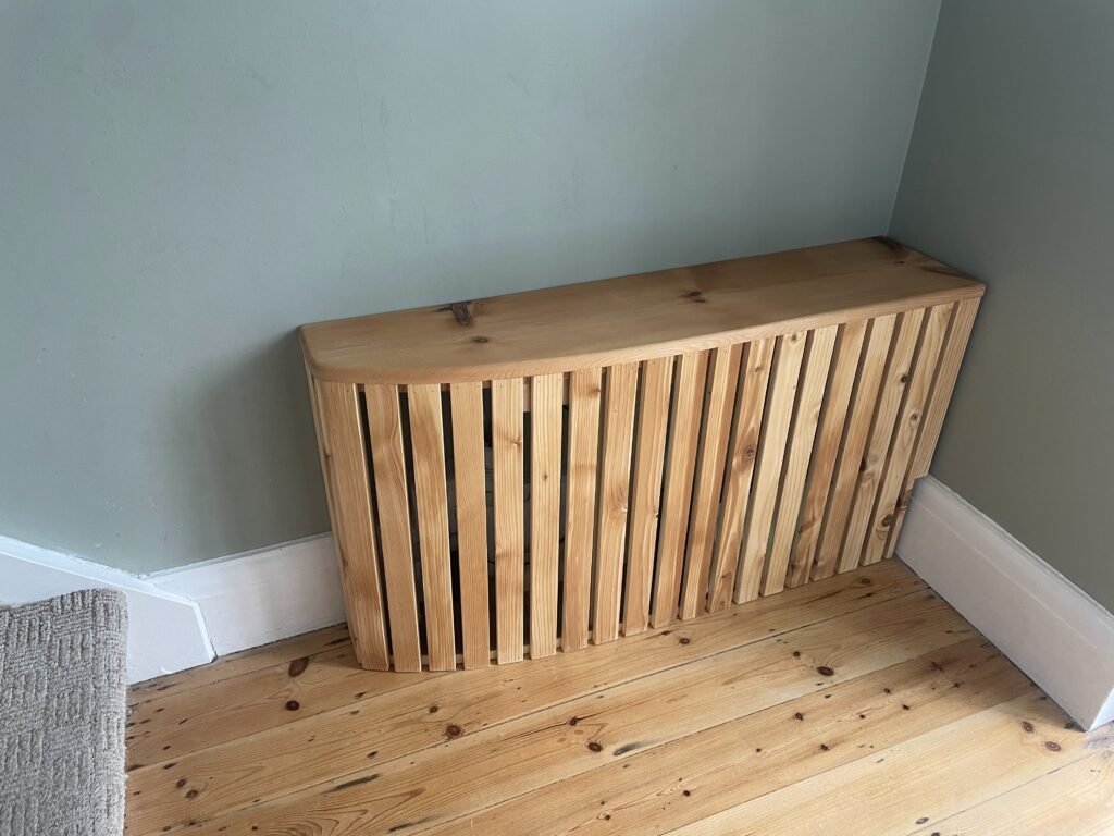 Slatted Shoe bench